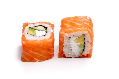 Beyaz bir arka plan üzerinde California suşi. İzole değil.