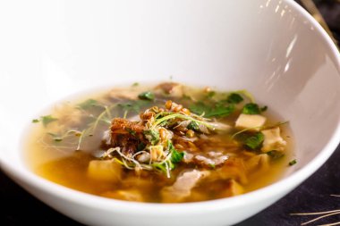 Patates ve arpa mantar çorbası.