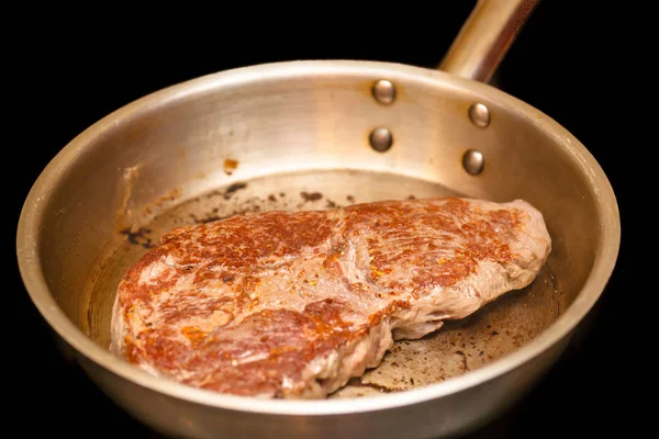 Steak Rampe Est Frit Sur Une Poêle Acier — Photo