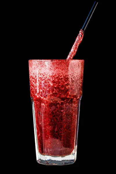 Roter Beeren Smoothie Einem Großen Glas Auf Schwarzem Hintergrund Isoliert — Stockfoto