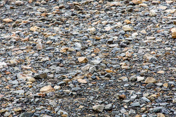 Tierra Está Cubierta Pequeñas Piedras Granito Puede Ser Utilizado Para — Foto de Stock