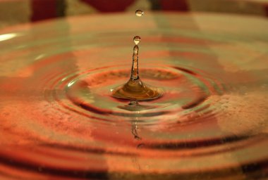 damla bir fışkırmasını