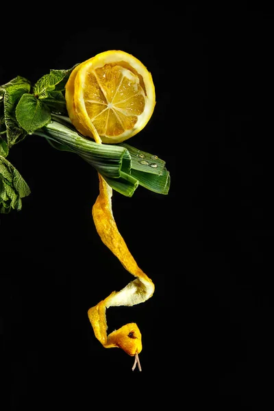 レモン蛇の誘惑 — ストック写真