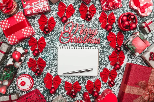 Círculo Arcos Rojos Globos Árbol Bolas Con Pluma Lápiz Interior —  Fotos de Stock