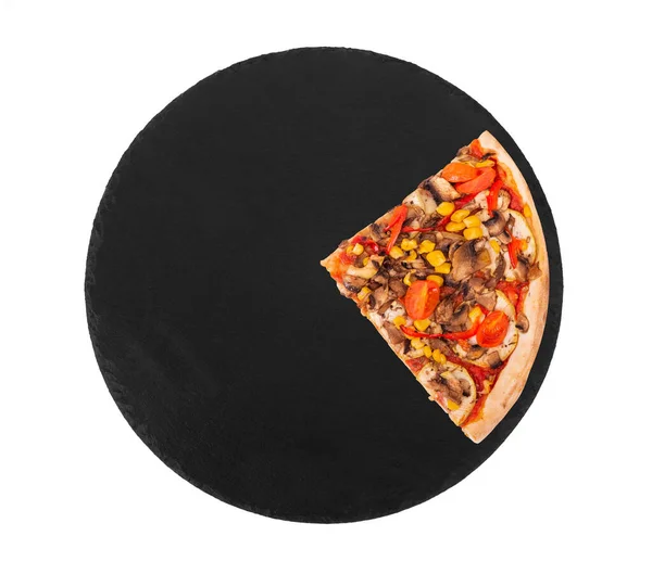 Quarto Pizza Saborosa Com Cogumelos Milho Tomate Cereja Abobrinhas Pimentas — Fotografia de Stock