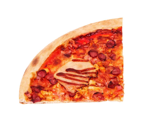Четверть Вкусной Пиццы Барбекю Ветчиной Соусом Барбекю Беконом Салями Изолированные — стоковое фото