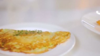 kremalı çorba, kruton, gözleme ve kabak güveç