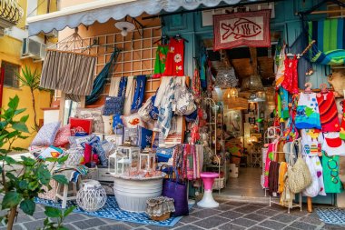 Lipari, İtalya - 29 Haziran 2017: bit pazarı Lipary Adası. Sicilia, İtalya