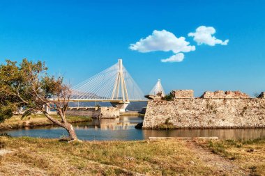Asma köprü Rio-Antirio Rio-Antirio Corinth Körfez Boğazı, Peloponnese, Yunanistan geçiş Köprüsü yakınlarında Panoraması
