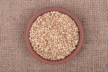 Çamurda kurabiye ve baharat