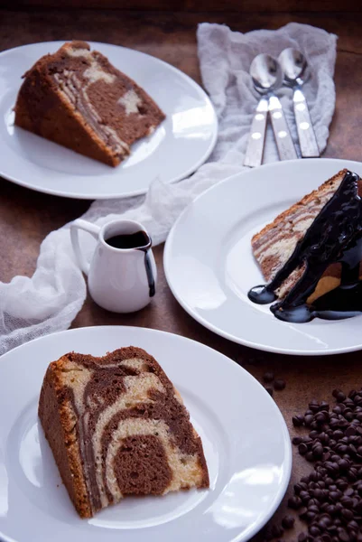 얼룩말 대리석 케이크 — 스톡 사진