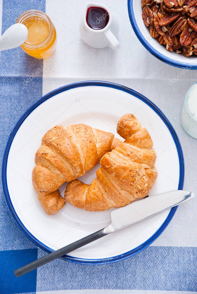 Continental breakfast - croissant