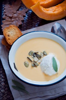 ev yapımı kabak çorbası