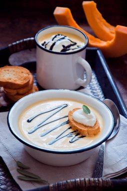 ev yapımı kabak çorbası