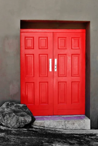 The red Door — Stock Photo, Image