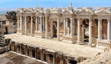 Hierapolis kalıntıları Roma amfi