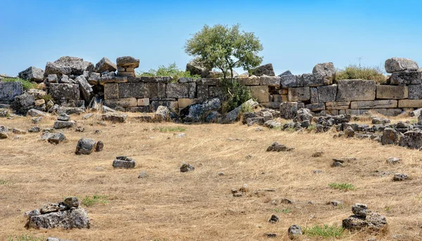 Alanların arkeolojik harap taş