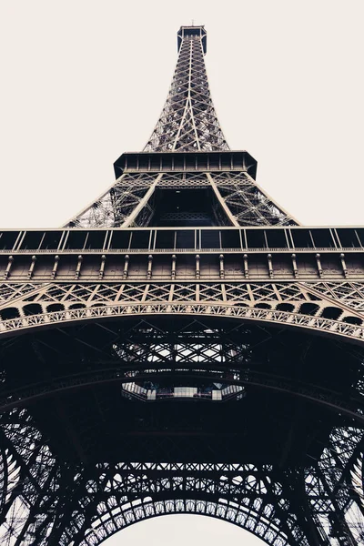 Torre Eiffel en París, Francia - vertical —  Fotos de Stock