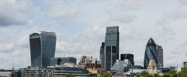 Londra ufuk çizgisinin panoramik görüntüsü