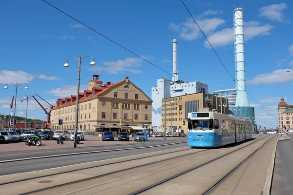 Tramwaj na ulicy — Zdjęcie stockowe