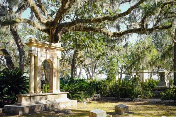 Histórico cementerio de Buenaventura en Savannah Georgia EE.UU. Fotos de stock