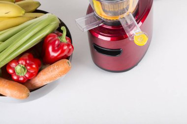 taze güzel parlak sebze ve meyveler Meyve suyu hazırlama