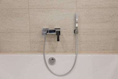 banyo iç. Duş Bataryası
