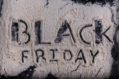 un black Friday bir yazıt ve indirimler
