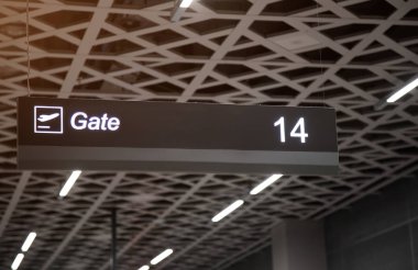 Yön Havaalanı Gates'te için abone