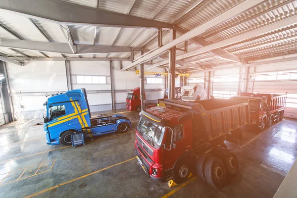 Ufa Rusia Marzo 2018 Servicio Mantenimiento Reparación Camiones Amplio Garaje — Foto de Stock