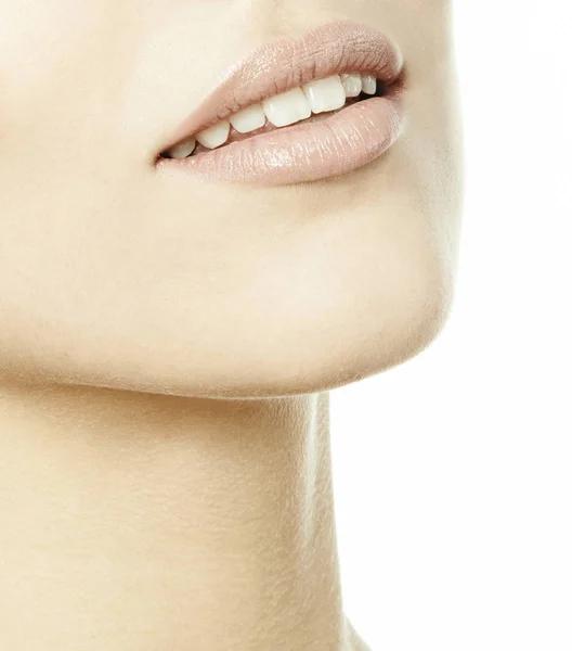 Cuello y labios beige —  Fotos de Stock