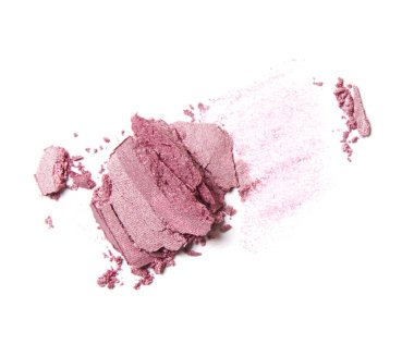 Beyaz arka plan üzerinde izole ezilmiş mor allık