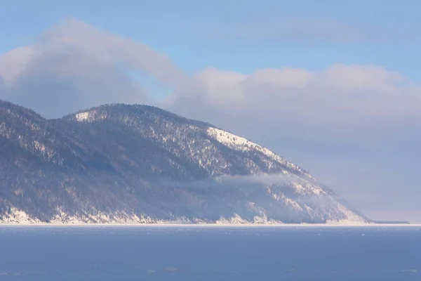 Dawn on Lake Baikal — Stock Photo, Image