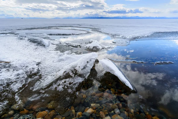 Lago Hubsugul primavera — Foto Stock