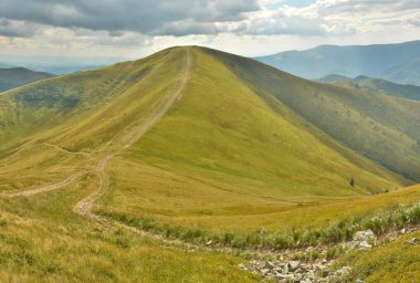Dağların panoraması