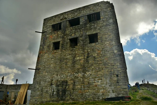 Torre no Monte Pop Ivan Cárpatos — Fotografia de Stock