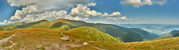Dağların panoraması