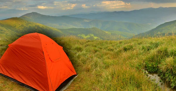 Panorama delle montagne — Foto Stock