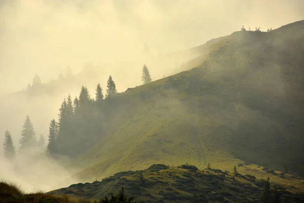 Belas vistas das montanhas — Fotografia de Stock