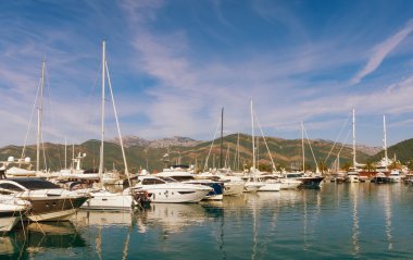 Porto Karadağ Tivat şehir görünümünü. Karadağ