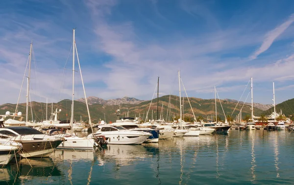 Vista de Porto Montenegro na cidade de Tivat. Montenegro — Fotografia de Stock