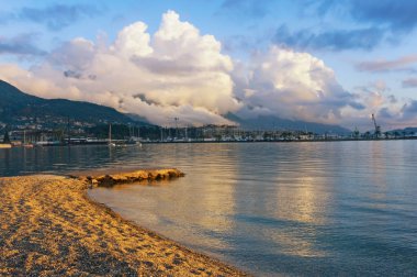 Kış akşam. Karadağ 