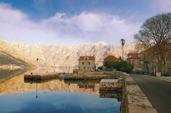Přímořské vesnice. Bay of Kotor, Černá Hora — Stock fotografie