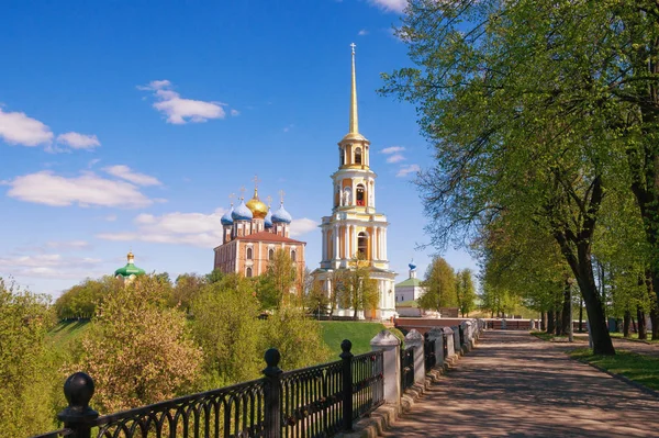 Vista del Kremlin de Ryazan. Ciudad de Ryazan, Rusia — Foto de Stock