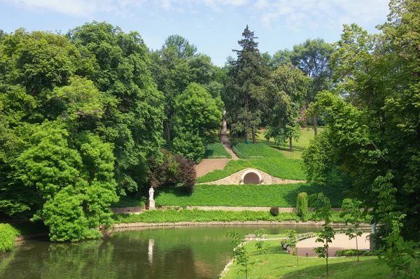 National dendrological park "Sofiyivka".  Uman town, Ukraine — Stock Photo, Image