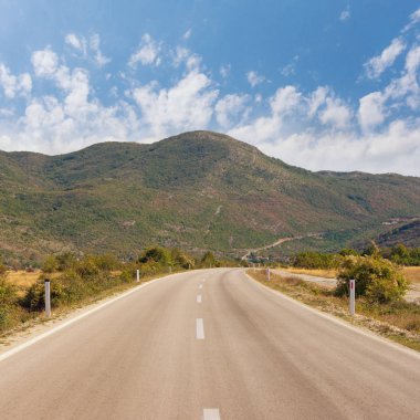 Balkanlar üzerinden yola gidiyoruz. Bosna Hersek