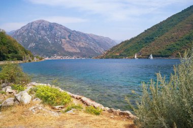 Karadağ. Ismarlayarak Kotor Körfezi (Adriyatik Denizi) 