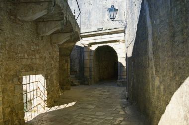 Güney veya Gurdic kapısı eski Kotor şehir. Karadağ