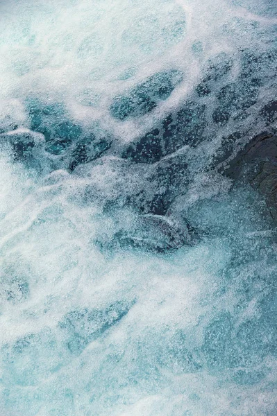 Abstrakt naturlig konsistens, vit och blå. Våg, vitt vatten — Stockfoto