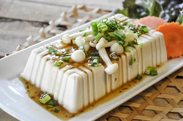 Tofu à la sauce sauce sauce (nourriture asiatique ) — Photo